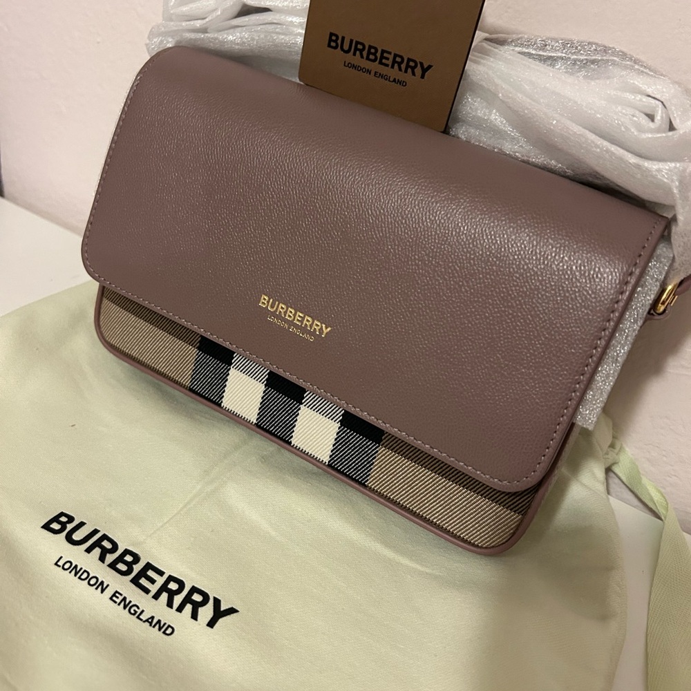 ❌❌❌SOLD❌❌❌Burberry Women's Brown Crossbody Bag